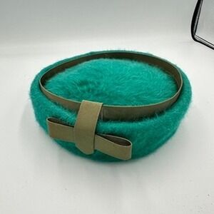 Vintage Merrimac Merri Soie Teal Angora Wool Beret Pill Box Hat Bow Detail